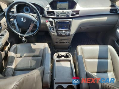 Zdjęcie 8 z 13 samochodu: 2015 HONDA ODYSSEY TOURING VIN:5FNRL5H94FB004433 - miniatura