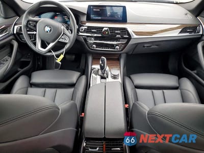 Zdjęcie 8 z 12 samochodu: 2020 BMW 530E VIN:WBAJA9C03LCD41087 - miniatura