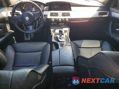 Zdjęcie 8 z 12 samochodu: 2010 BMW 528 I VIN:WBANU5C58AC124237 - miniatura