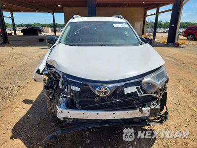 Piąte zdjęcie samochodu w środku: 2018 TOYOTA RAV4 LE VIN:2T3ZFREV2JW432729 - miniatura