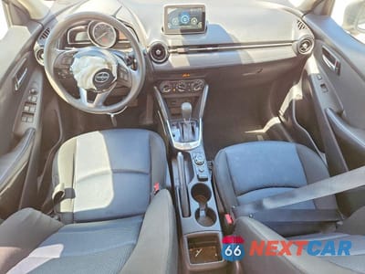 Zdjęcie 8 z 12 samochodu: 2016 SCION IA BASE VIN:3MYDLBZV8GY110461 - miniatura