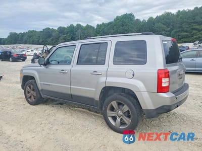 Drugie zdjęcie samochodu z przodu: 2016 JEEP PATRIOT SPORT VIN:1C4NJPBA1GD796066 - miniatura