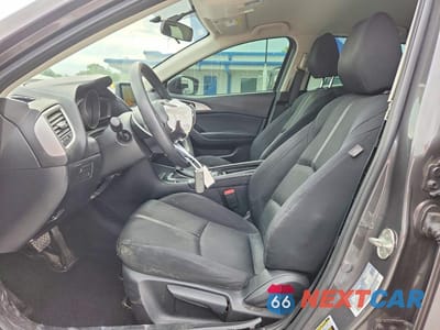 Zdjęcie 7 z 12 samochodu: 2017 MAZDA 3 SPORT VIN:3MZBN1U7XHM155362 - miniatura