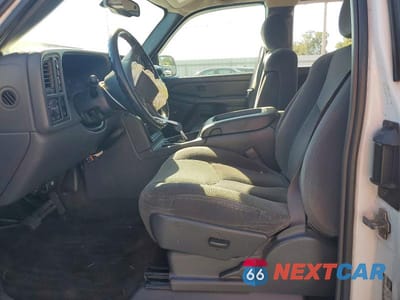 Zdjęcie 7 z 12 samochodu: 2005 GMC NEW SIERRA K1500 VIN:1GTEK19Z05Z233922 - miniatura