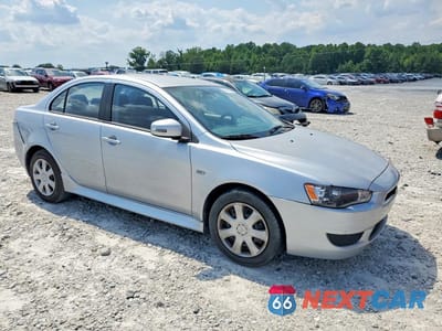 Czwarte zdjęcie samochodu z boku: 2015 MITSUBISHI LANCER ES VIN:JA32U2FU1FU006733 - miniatura