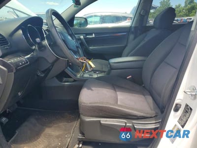 Zdjęcie 7 z 12 samochodu: 2011 KIA SORENTO LX VIN:5XYKT4A18BG130197 - miniatura