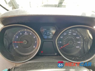 Zdjęcie 9 z 13 samochodu: 2015 HYUNDAI ELANTRA SE VIN:5NPDH4AE7FH556927 - miniatura