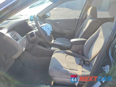 Zdjęcie 7 z 13 samochodu: 2001 HONDA ACCORD VALUE VIN:1HGCF86681A032214 - miniatura