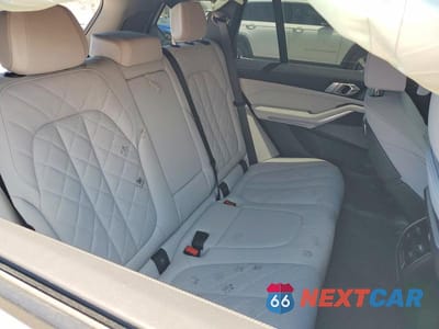 Zdjęcie 10 z 12 samochodu: 2026 BMW X5 XDRIVE4 VIN:5UX23EU04T9343559 - miniatura