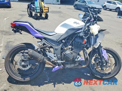 2017 KAWASAKI EX300 A JKAEX8A1XHDA31703 - główne zdjęcie licytacji z USA - miniatura
