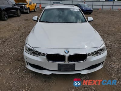 Piąte zdjęcie samochodu w środku: 2015 BMW 328 D VIN:WBA3D3C5XFK157541 - miniatura