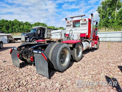 Czwarte zdjęcie samochodu z boku: 2014 INTERNATIONAL 9900I SEMI TRUCK VIN:3HSDMAPT8EN035368 - miniatura