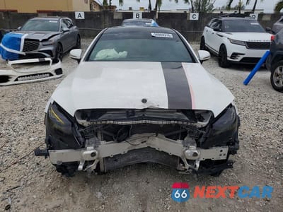 Piąte zdjęcie samochodu w środku: 2019 MERCEDES-BENZ C 300 VIN:WDDWJ8DB3KF851782 - miniatura