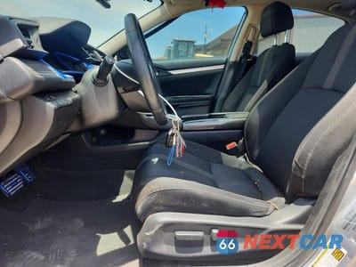 Zdjęcie 7 z 12 samochodu: 2020 HONDA CIVIC EX VIN:19XFC1F3XLE000916 - miniatura