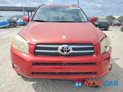 Piąte zdjęcie samochodu w środku: 2008 TOYOTA RAV4 LIMITED VIN:JTMBD31V886080133 - miniatura