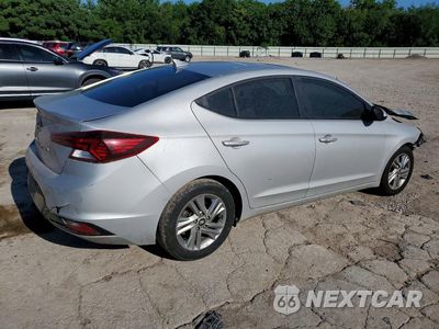 Trzecie zdjęcie samochodu z tyłu: 2019 HYUNDAI ELANTRA VALUE EDITION VIN:KMHD84LF9KU865879 - miniatura