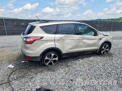 Trzecie zdjęcie samochodu z tyłu: 2018 FORD ESCAPE SEL VIN:1FMCU0HD2JUB05010 - miniatura