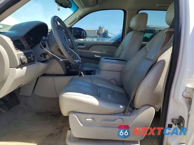 Zdjęcie 7 z 13 samochodu: 2007 GMC YUKON VIN:1GKFK13087R229882 - miniatura