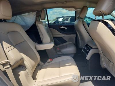 Zdjęcie 11 z 13 samochodu: 2023 LINCOLN AVIATOR VIN:5LM5J6XC6PGL01985 - miniatura