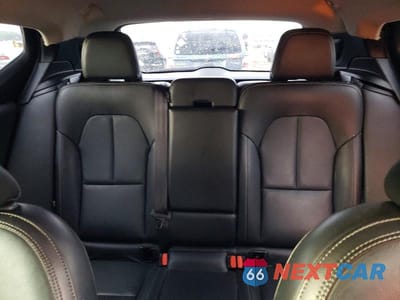 Zdjęcie 10 z 13 samochodu: 2020 VOLVO XC40 T4 MOMENTUM VIN:YV4AC2HK1L2257543 - miniatura