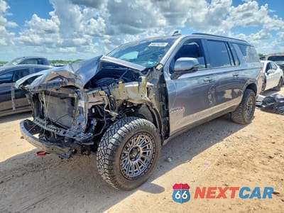 2021 GMC YUKON XL K1500 AT4 1GKS2HKDXMR445238 - główne zdjęcie licytacji z USA - miniatura