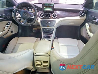 Zdjęcie 8 z 12 samochodu: 2016 MERCEDES-BENZ CLA 250 VIN:WDDSJ4EB2GN350854 - miniatura