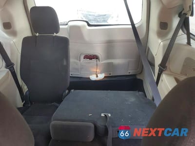 Zdjęcie 10 z 13 samochodu: 2018 DODGE GRAND CARAVAN SE VIN:2C4RDGBG4JR180556 - miniatura