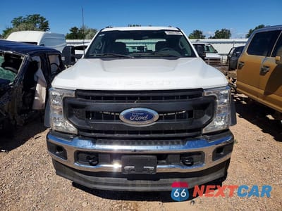 Piąte zdjęcie samochodu w środku: 2022 FORD F450 SUPER DUTY VIN:1FD0W4HT0NEF82398 - miniatura