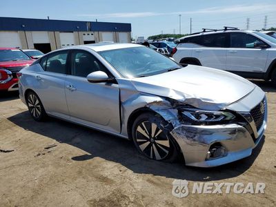 Czwarte zdjęcie samochodu z boku: 2019 NISSAN ALTIMA SL VIN:1N4BL4EV0KC193608 - miniatura