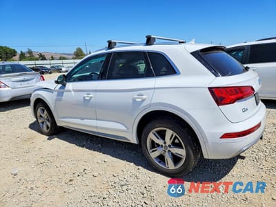 Drugie zdjęcie samochodu z przodu: 2019 AUDI Q5 PREMIUM PLUS VIN:WA1BNAFYXK2093236 - miniatura