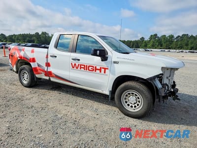 Czwarte zdjęcie samochodu z boku: 2019 CHEVROLET SILVERADO C1500 VIN:1GCRWAEH9KZ371649 - miniatura