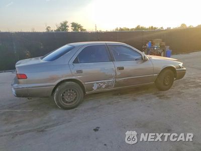 Trzecie zdjęcie samochodu z tyłu: 1999 TOYOTA CAMRY LE VIN:4T1BG28KXXU491830 - miniatura