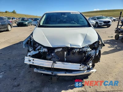 Piąte zdjęcie samochodu w środku: 2020 TOYOTA PRIUS LE VIN:JTDKARFU2L3126481 - miniatura