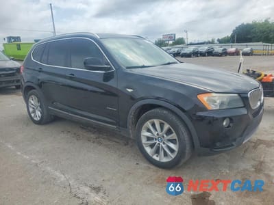 Czwarte zdjęcie samochodu z boku: 2013 BMW X3 XDRIVE28I VIN:5UXWX9C57D0A19167 - miniatura