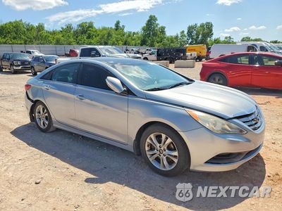 Czwarte zdjęcie samochodu z boku: 2012 HYUNDAI SONATA LIMITED VIN:5NPEC4AC4CH492875 - miniatura