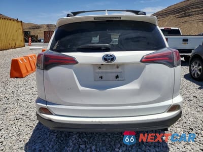 Zdjęcie 6 z 12 samochodu: 2016 TOYOTA RAV4 LE VIN:JTMZFREVXGD086872 - miniatura