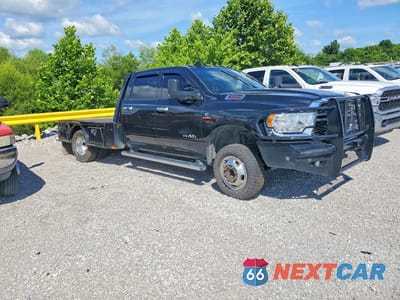 Czwarte zdjęcie samochodu z boku: 2022 RAM 3500 VIN:3C7WRTCL5NG400925 - miniatura