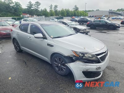 Czwarte zdjęcie samochodu z boku: 2012 KIA OPTIMA EX VIN:5XXGN4A7XCG071339 - miniatura