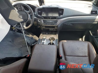 Zdjęcie 8 z 12 samochodu: 2025 HONDA RIDGELINE RTL VIN:5FPYK3F52SB036575 - miniatura