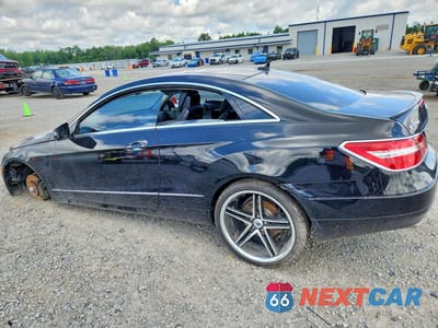 Drugie zdjęcie samochodu z przodu: 2011 MERCEDES-BENZ E 350 VIN:WDDKJ5GB7BF064164 - miniatura