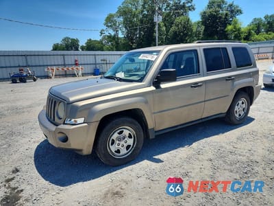 2008 JEEP PATRIOT SPORT 1J8FT28028D540402 - główne zdjęcie licytacji z USA - miniatura