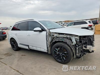 Czwarte zdjęcie samochodu z boku: 2018 AUDI Q7 PRESTIGE VIN:WA1VAAF70JD041133 - miniatura