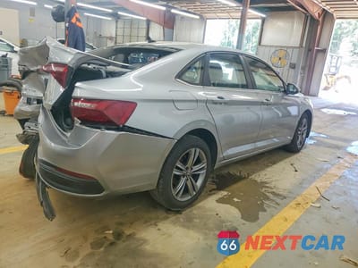 Trzecie zdjęcie samochodu z tyłu: 2024 VOLKSWAGEN JETTA SE VIN:3VW7M7BU6RM069987 - miniatura