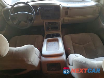 Zdjęcie 8 z 13 samochodu: 2004 GMC YUKON VIN:1GKEC13V24R209689 - miniatura