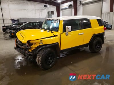 2007 TOYOTA FJ CRUISER BASE JTEBU11F270033206 - główne zdjęcie licytacji z USA - miniatura