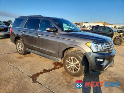 Czwarte zdjęcie samochodu z boku: 2019 FORD EXPEDITION XLT VIN:1FMJU1HT8KEA87449 - miniatura