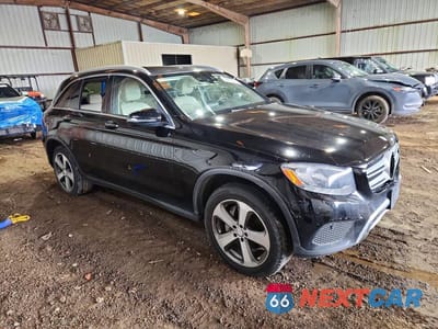 Czwarte zdjęcie samochodu z boku: 2016 MERCEDES-BENZ GLC 300 VIN:WDC0G4JB6GF078965 - miniatura
