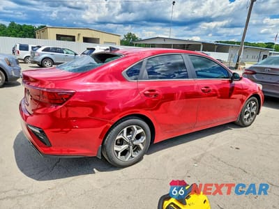 Trzecie zdjęcie samochodu z tyłu: 2020 KIA FORTE LXS VIN:3KPF24ADXLE206435 - miniatura