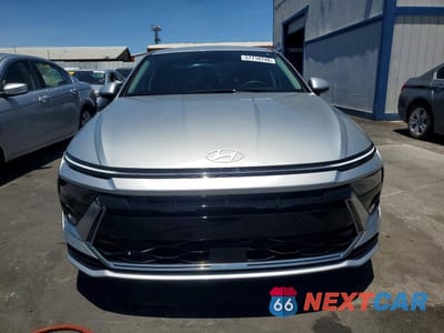 Piąte zdjęcie samochodu w środku: 2026 HYUNDAI SONATA SEL VIN:KMHL64JA6TA539873 - miniatura