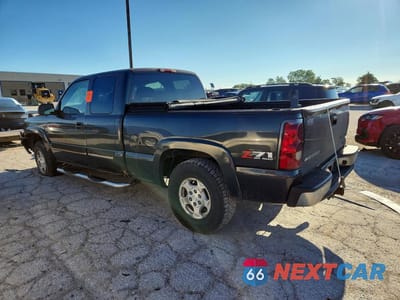 Drugie zdjęcie samochodu z przodu: 2004 CHEVROLET SILVERADO K1500 VIN:2GCEK19T841269439 - miniatura
